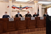 Губернатор Андрей Травников поблагодарил полицейских региона за надежность и активную работу