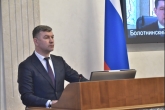 Губернатор Андрей Травников поручил муниципалитетам активнее включиться в проект по господдержке самозанятых
