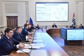 Андрей Травников: Профилактика семейного неблагополучия и повышение доступности услуг для семей с детьми – ключевые задачи в работе социальных служб