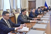 Губернатор Андрей Травников поручил Правительству региона и муниципалитетам инициативно включиться в реализацию Послания Президента РФ