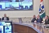 Андрей Травников поручил в течение трёх дней проверить все потенциально опасные в период весеннего паводка места