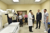Губернатор высоко оценил условия оказания медицинской помощи маленьким пациентам в новом травмпункте
