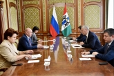 Губернатор рассмотрел вопросы повышения доступности почтовых услуг в районах области