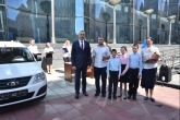 Губернатор Андрей Травников вручил ключи от автомобилей 20 многодетным семьям