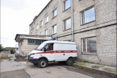 Андрей Травников поручил региональным министерствам оказать содействие обновлению Колыванской ЦРБ