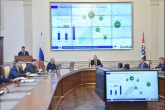 Губернатор Андрей Травников потребовал оперативно включать недобросовестных производителей дорожных работ в «чёрный список» 
