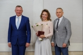 Многодетным матерям Новосибирской области вручили знаки отличия «За материнскую доблесть»