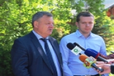 Министр сельского хозяйства региона Василий Пронькин и руководитель областного департамента природных ресурсов и охраны окружающей среды Юрий Марченко Экологические тропы и заповедник на болотах