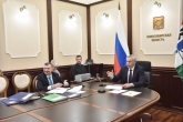 Детская площадка, новый ФАП, благоустройство дворов: Губернатор на личном приёме дал поручения по решению вопросов жителей области