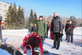 Губернатор Андрей Травников поздравил курсантов и преподавателей НВВКУ с Днём защитника Отечества