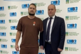 Бойца СВО из Новосибирской области наградили медалью Суворова