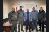 Гуманитарный груз и более 2,5 тысяч кубометров лесоматериала переданы от Новосибирской области на передовую