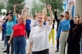 «Зарядка с Доброслужащим» прошла у Правительства Новосибирской области