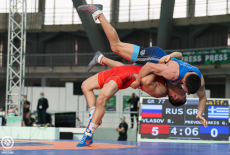 Новосибирский борец Роман Власов выиграл золотую медаль Кубка мира