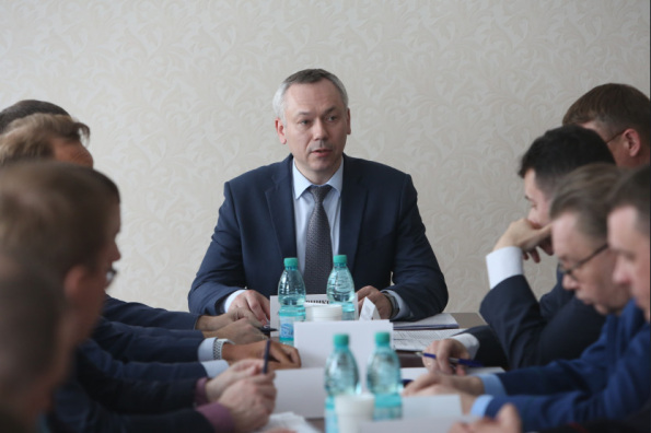 Андрей Травников: Платежи потребителей должны поступать к поставщикам услуг без посредников