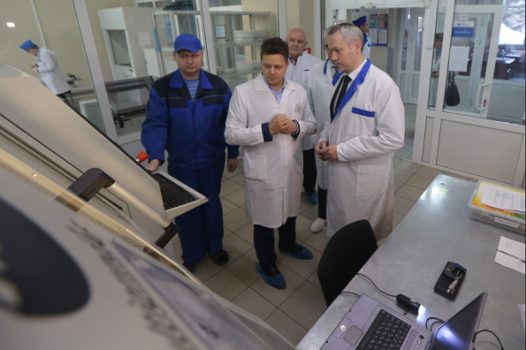Врио Губернатора Андрей Травников обсудил с руководством «НЭВЗ-Союз» перспективы развития производства нанокерамики