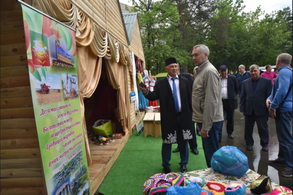 Андрей Травников поздравил новосибирцев с татарско-башкирским народным праздником – сабантуем