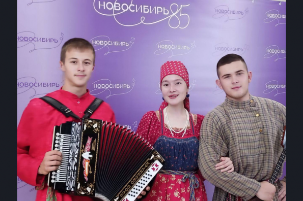 Молодежь первой поздравила Новосибирскую область с 85-летием: праздничные мероприятия начались в регионе