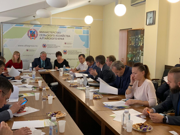 Партнеры выставки «АгроЭкспоСибирь» встретились 11 сентября в стенах Министерства сельского хозяйства Алтайского края и обсудили подготовку к мероприятию.