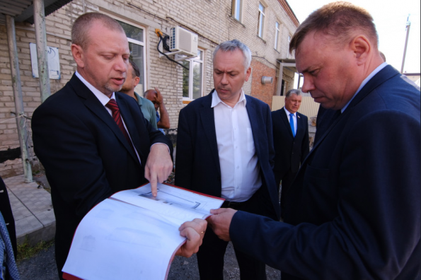 Отремонтированная школа, дорога к онкоамбулатории, расселение аварийного жилья – в Барабинском районе улучшают соцобъекты