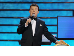 Новосибирцам предлагают спеть песню Иосифа Кобзона на конкурсе его памяти