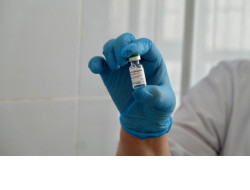 12900 доз: очередная партия вакцины против коронавируса поступила в Новосибирскую область