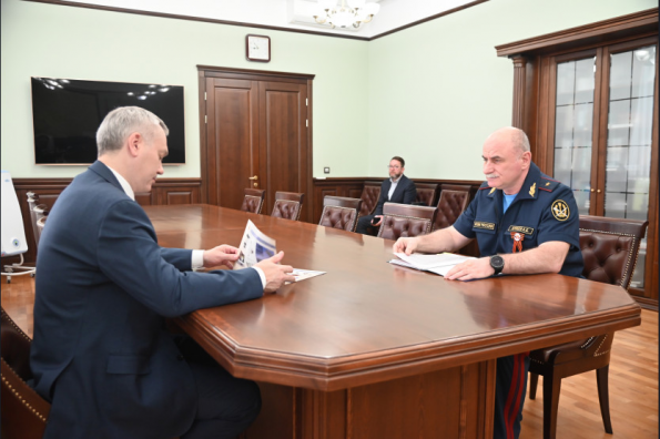 Губернатор Андрей Травников провел рабочую встречу с начальником ГУФСИН России по Новосибирской области Аланом Купеевым