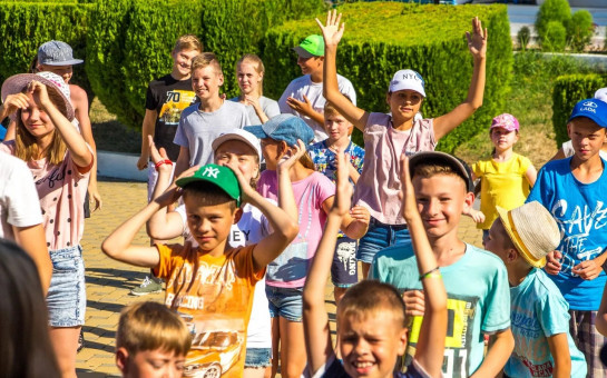 Губернатор Андрей Травников поручил усилить обеспечение безопасности в период летнего отдыха детей