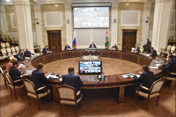 Губернатор поручил разработать комплекс мер для смягчения возможного эпидудара после новогодних каникул