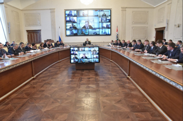 Губернатор Андрей Травников поручил увеличить вложения в обновление котельных и теплосетей в Новосибирской области