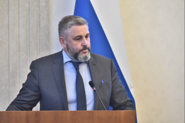 Губернатор Андрей Травников: Необходимо предусмотреть меры поддержки военно-патриотических клубов на несколько лет вперёд