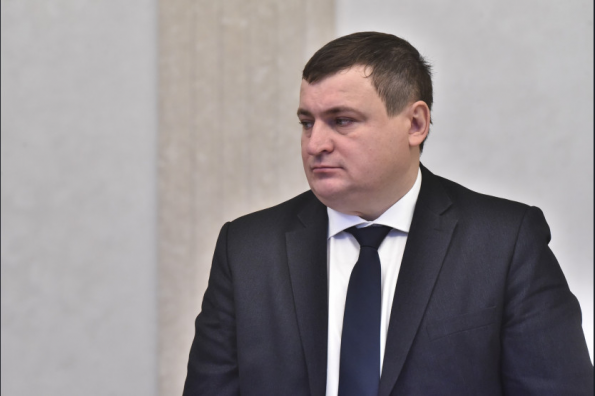 Андрей Травников представил нового заместителя Губернатора Новосибирской области Романа Теленчинова