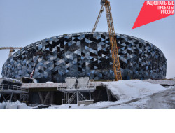 На строительстве Ледовой арены заканчивают монтаж фальцевой кровли