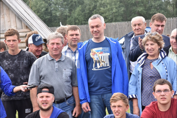 Андрей Травников принял участие в работе III молодёжного форума «Земляки»