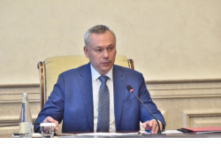 Губернатор принял решение досрочно повысить зарплаты бюджетникам на 10 процентов из-за инфляции