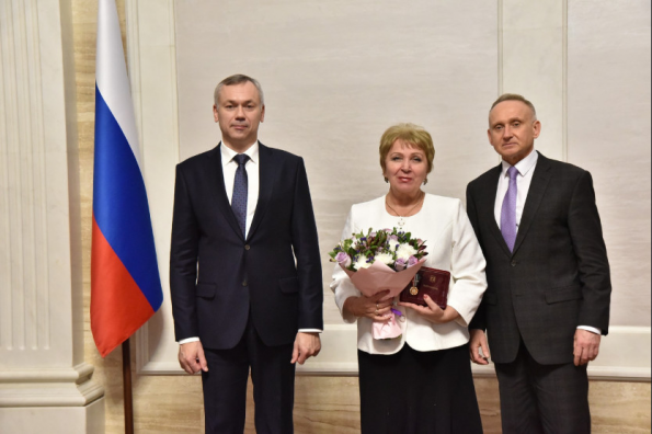 Андрей Травников вручил государственные награды заслуженным новосибирцам