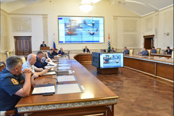 Губернатор Андрей Травников поручил обеспечить высокое качество гарантийных работ на дорогах региона