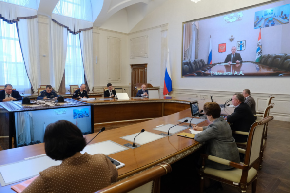 Андрей Травников: При выполнении работ по благоустройству территорий главное – это качество
