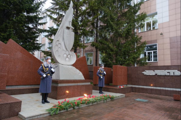 Губернатор поздравил сотрудников органов внутренних дел с профессиональным праздником