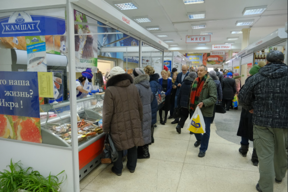 Более 300 млн рублей составил розничный товарооборот областной социальной ярмарки в 2018 году