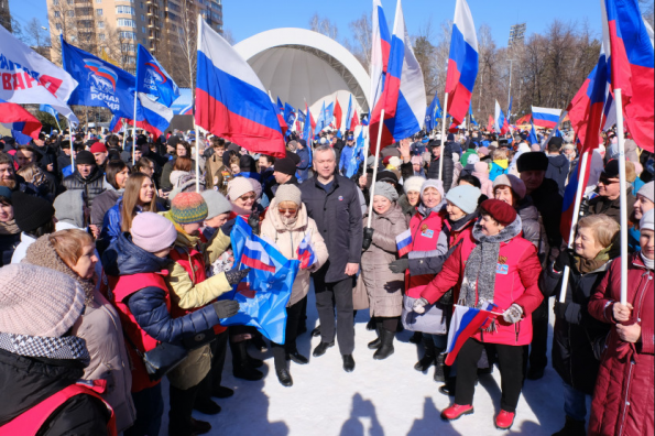 Губернатор Андрей Травников поздравил новосибирцев с Днем воссоединения Крыма с Россией