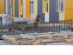 Строительство новых школ будет продолжено в Новосибирской области в 2020 году