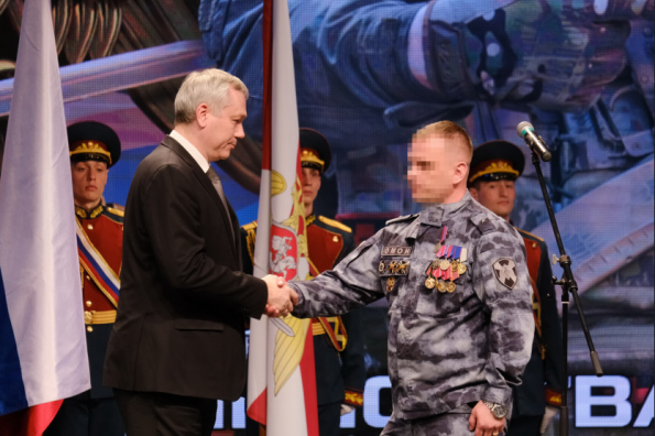 Андрей Травников поздравил сибиряков-гвардейцев с Днём войск национальной гвардии России