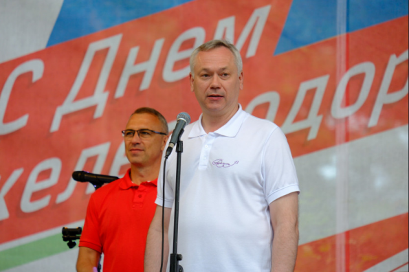 Губернатор поздравил работников железной дороги с профессиональным праздником