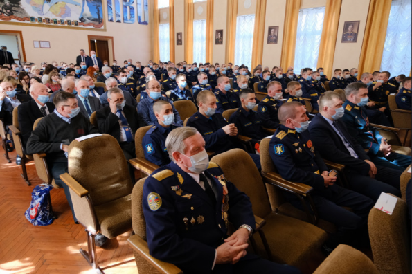 Губернатор поздравил военнослужащих с Днем войск противовоздушной обороны