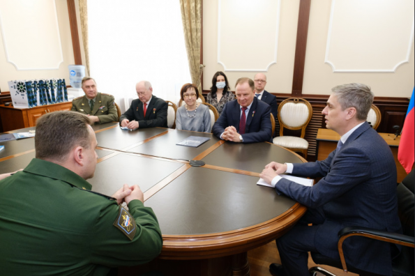 Героям Советского Союза Герману Титову и Георгию Байдукову откроют памятники в Коченево