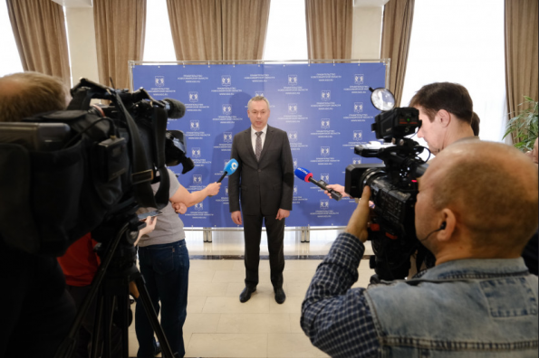 Губернатор Андрей Травников подписал постановление о дополнительных мерах по защите населения от чрезвычайных ситуаций в период противодействия коронавирусу