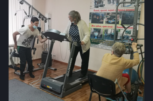 Инновационные формы оказания социальных услуг развивают в Новосибирской области в рамках нацпроекта «Демография»