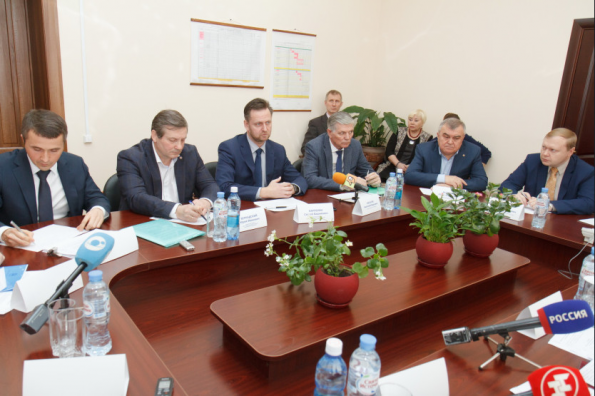 Андрей Травников провёл рабочую встречу с представителями Межрегиональной ассоциации руководителей предприятий