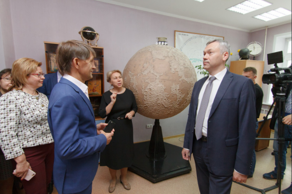Андрей Травников высоко оценил вклад экспертов СГУГиТ в развитие цифровой экономики Новосибирской области